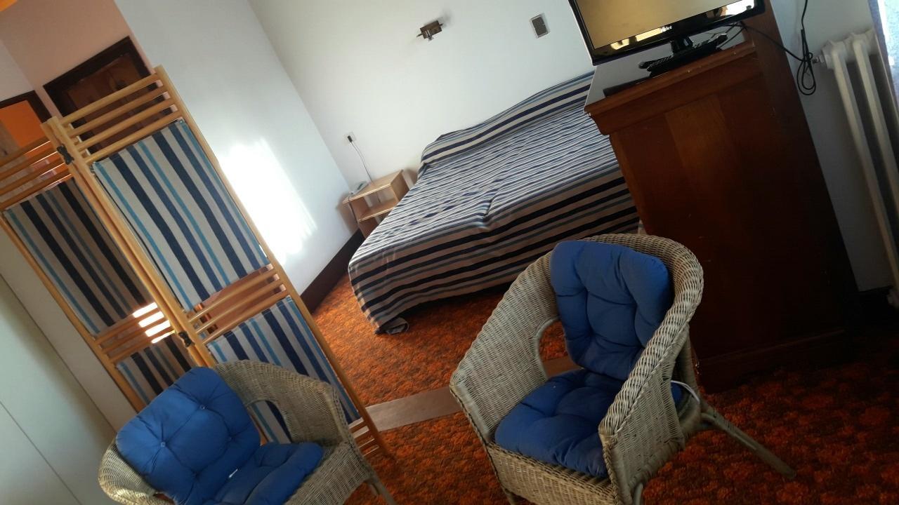 Hotel Le Chalet Sembadel ภายนอก รูปภาพ